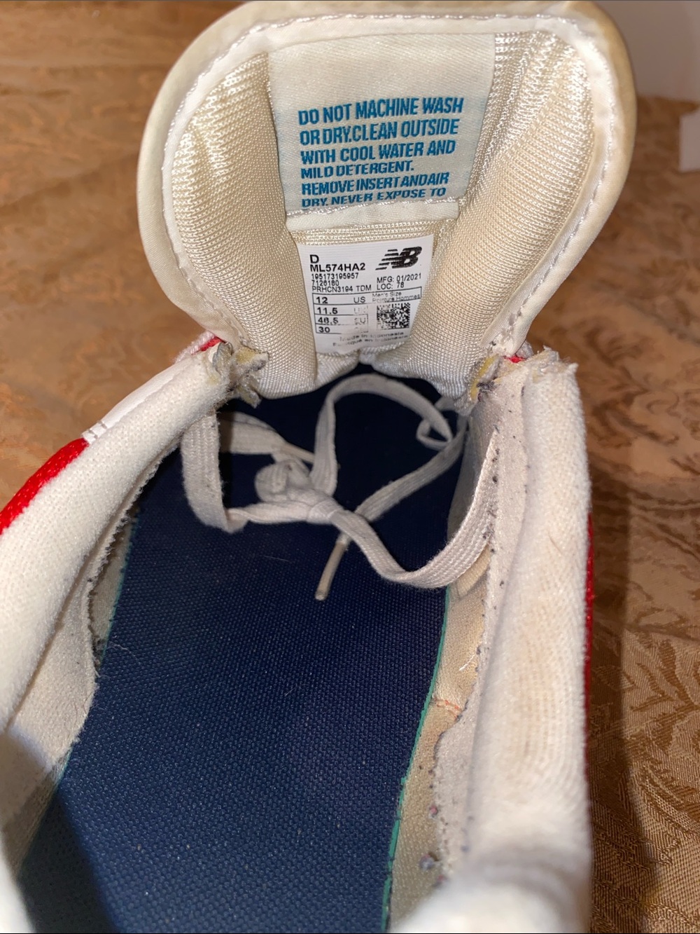New Balance Classic 574 - Red Sneakers - Picture 7 of 9